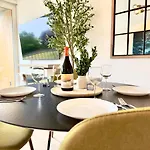 아파트 Flair Vorarlberg - Stilvolles Wohnen Nahe Bodensee & Alpen - Kueche, Balkon & Gratis Parkplatz *