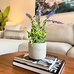 아파트 Flair Vorarlberg - Stilvolles Wohnen Nahe Bodensee & Alpen - Kueche, Balkon & Gratis Parkplatz