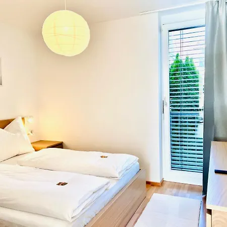 Flair Vorarlberg - Stilvolles Wohnen Nahe Bodensee & Alpen - Kueche, Balkon & Gratis Parkplatz Apartmán