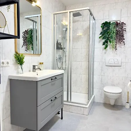 아파트 Flair Vorarlberg - Stilvolles Wohnen Nahe Bodensee & Alpen - Kueche, Balkon & Gratis Parkplatz 브레겐츠