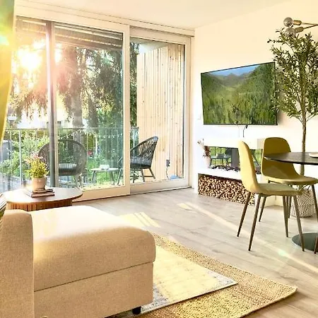 Flair Vorarlberg - Stilvolles Wohnen Nahe Bodensee & Alpen - Kueche, Balkon & Gratis Parkplatz *