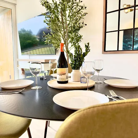 Apartman Flair Vorarlberg - Stilvolles Wohnen Nahe Bodensee & Alpen - Kueche, Balkon & Gratis Parkplatz *