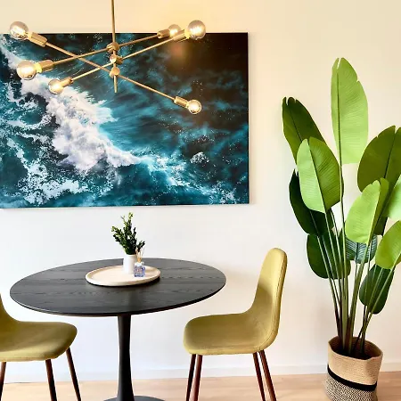 Flair Vorarlberg - Stilvolles Wohnen Nahe Bodensee & Alpen - Kueche, Balkon & Gratis Parkplatz 브레겐츠