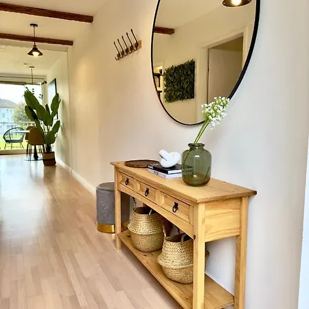Apartment Flair Vorarlberg - Stilvolles Wohnen Nahe Bodensee & Alpen - Kueche, Balkon & Gratis Parkplatz *