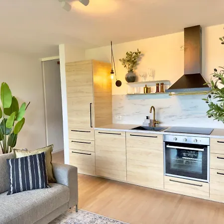 Flair Vorarlberg - Stilvolles Wohnen Nahe Bodensee & Alpen - Kueche, Balkon & Gratis Parkplatz Apartmán *