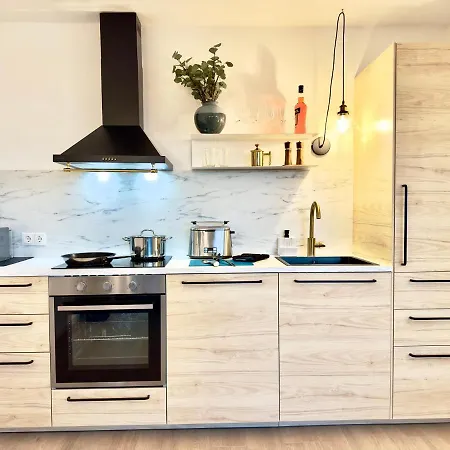 Flair Vorarlberg - Stilvolles Wohnen Nahe Bodensee & Alpen - Kueche, Balkon & Gratis Parkplatz Apartmán *