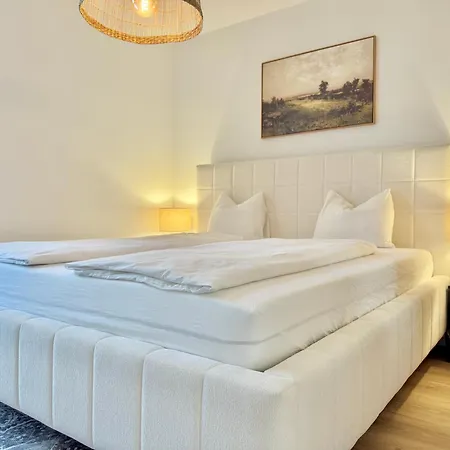 Flair Vorarlberg - Stilvolles Wohnen Nahe Bodensee & Alpen - Kueche, Balkon & Gratis Parkplatz Apartmán