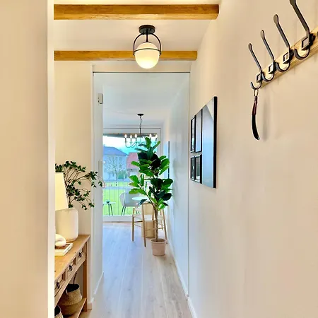 아파트 Flair Vorarlberg - Stilvolles Wohnen Nahe Bodensee & Alpen - Kueche, Balkon & Gratis Parkplatz *