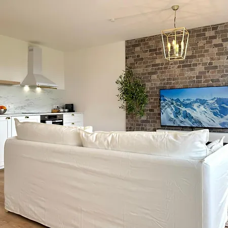 Flair Vorarlberg - Stilvolles Wohnen Nahe Bodensee & Alpen - Kueche, Balkon & Gratis Parkplatz * Bregenz