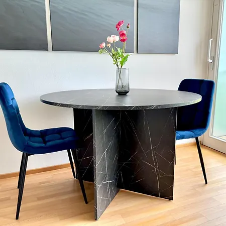 Flair Vorarlberg - Stilvolles Wohnen Nahe Bodensee & Alpen - Kueche, Balkon & Gratis Parkplatz Apartmán Bregenz