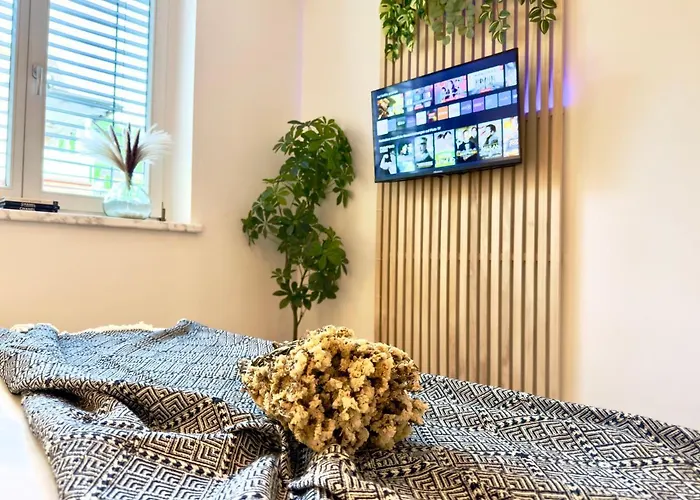 Flair Vorarlberg - Stilvolles Wohnen Nahe Bodensee & Alpen - Kueche, Balkon & Gratis Parkplatz Apartment