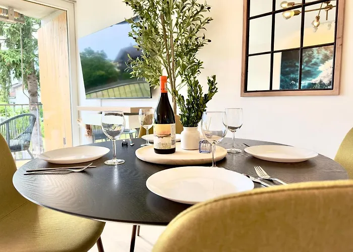 Apartment Flair Vorarlberg - Stilvolles Wohnen Nahe Bodensee & Alpen - Kueche, Balkon & Gratis Parkplatz *