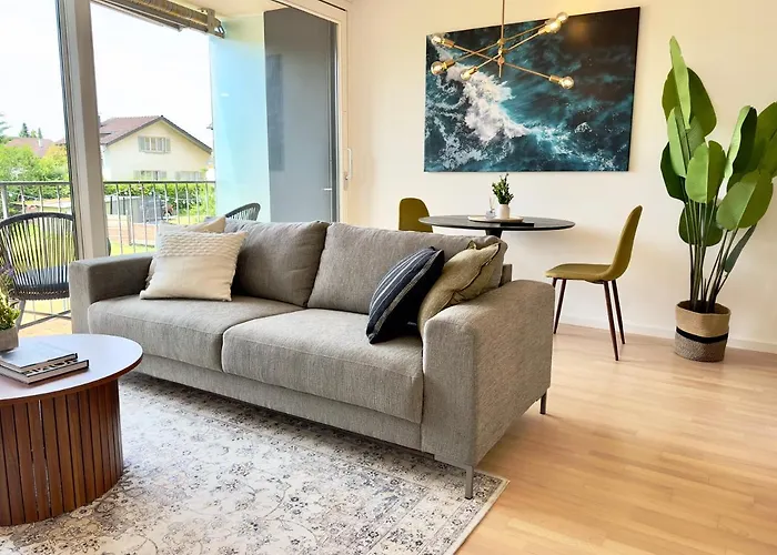 Flair Vorarlberg - Stilvolles Wohnen Nahe Bodensee & Alpen - Kueche, Balkon & Gratis Parkplatz *