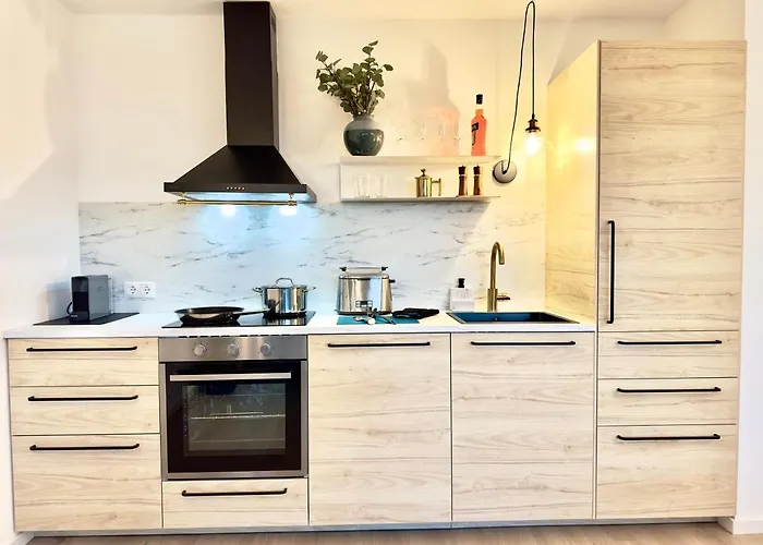 Flair Vorarlberg - Stilvolles Wohnen Nahe Bodensee & Alpen - Kueche, Balkon & Gratis Parkplatz Apartment *