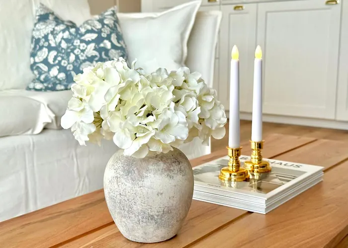 Flair Vorarlberg - Stilvolles Wohnen Nahe Bodensee & Alpen - Kueche, Balkon & Gratis Parkplatz