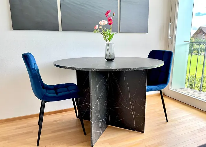 Flair Vorarlberg - Stilvolles Wohnen Nahe Bodensee & Alpen - Kueche, Balkon & Gratis Parkplatz Apartment Bregenz