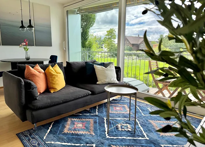 Flair Vorarlberg - Stilvolles Wohnen Nahe Bodensee & Alpen - Kueche, Balkon & Gratis Parkplatz *